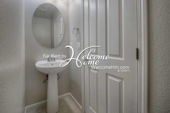 Building Photo - Coming Soon - Beautiful Home within Walk D...