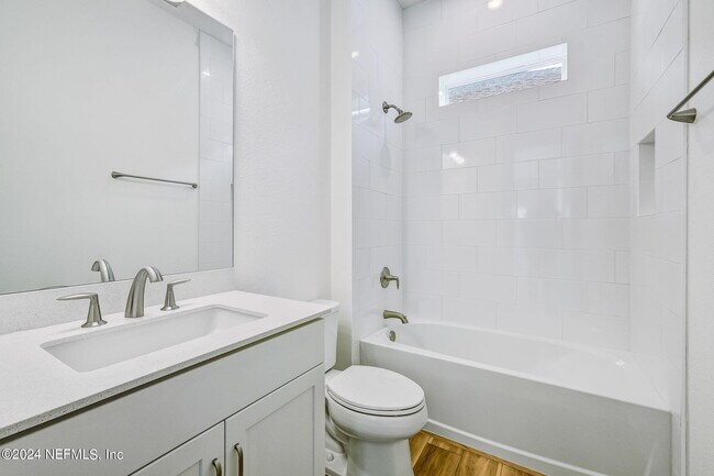 Building Photo - 12113 Bull Pne Blvd