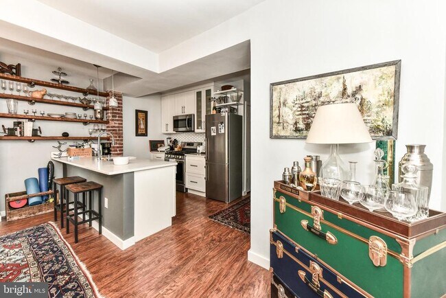 Building Photo - 1863 Kalorama Rd NW