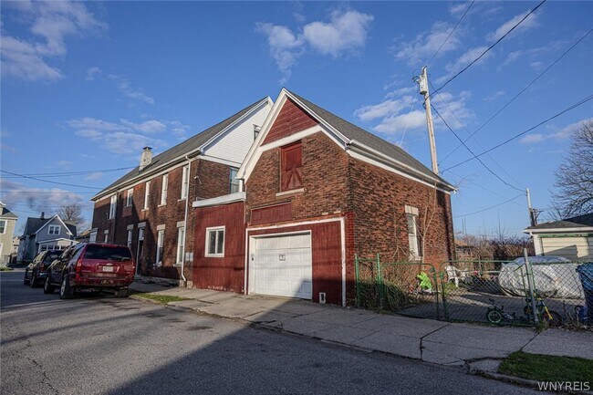 Building Photo - 901 South Park Ave