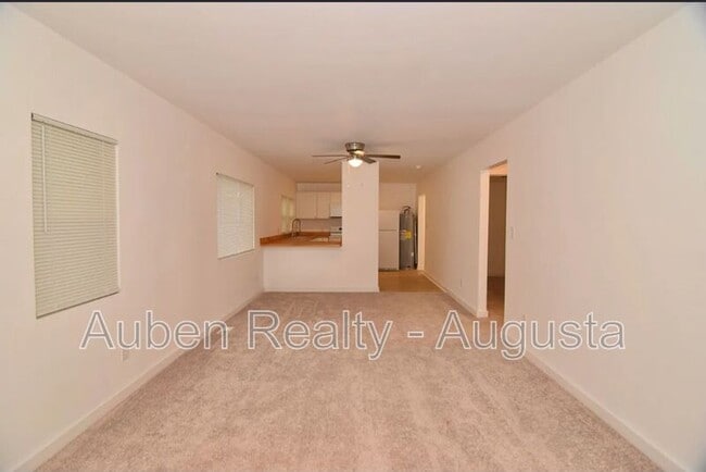 Building Photo - 601 Jefferson Dr