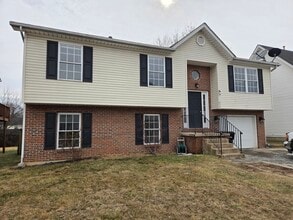 Building Photo - 618