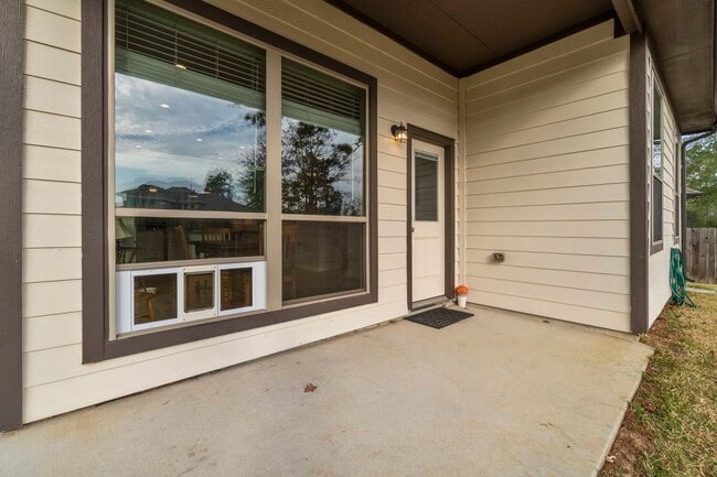 Building Photo - 248 Crest Edge St