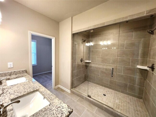 Building Photo - 2722 Pearl Rdg Trce