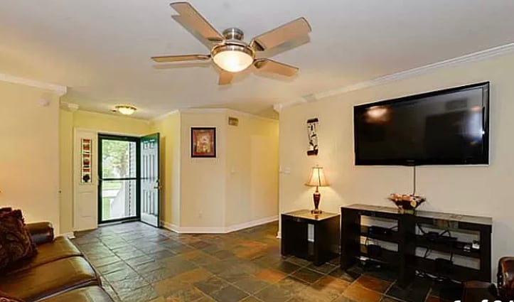 Building Photo - 7 Willow Breeze Ct