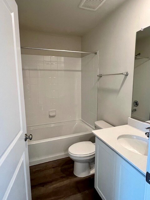 Building Photo - 7406 Calm Retreat Blvd