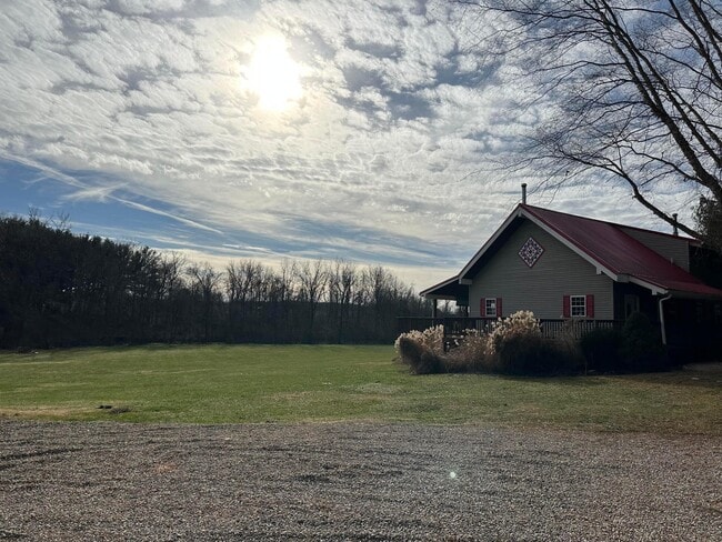 Building Photo - 4841 Julian Rd SW