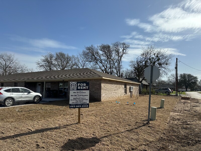 Building Photo - 407 S 4th Ave