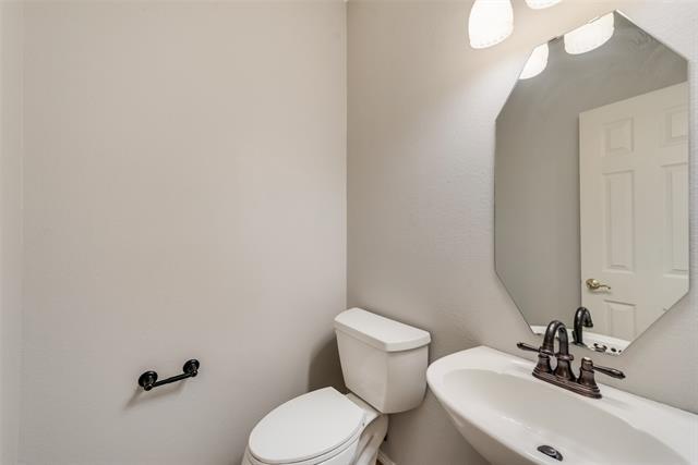 Building Photo - 610 Grimsworth Ct