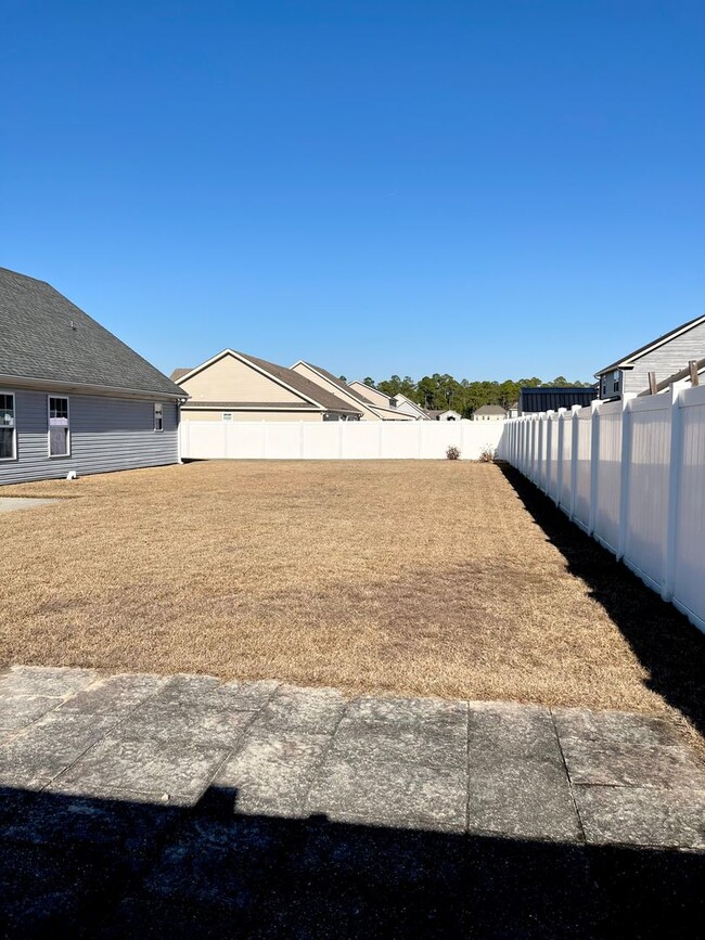 Building Photo - 3 Bedroom/2 Bathroom home in Guyton