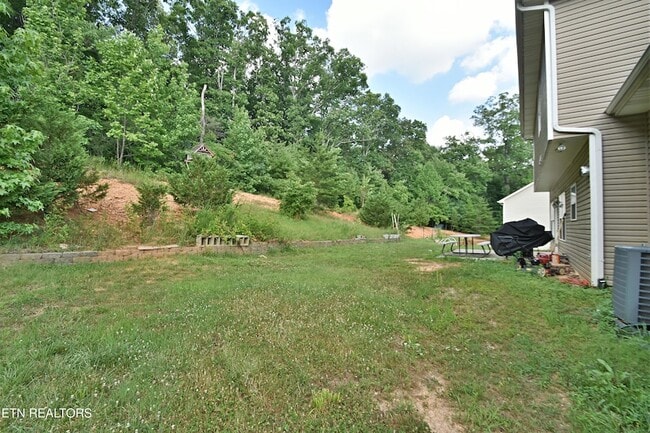 Building Photo - 3032 Oakwood Hills Ln