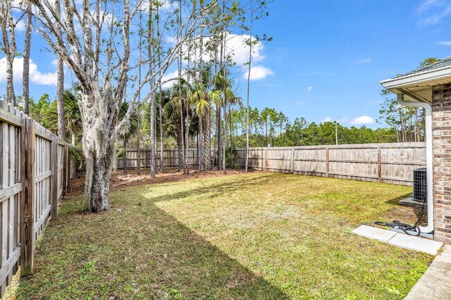 Building Photo - "Spacious 3-Bedroom Home with 2 Full Baths in the Heart of Palm Coast!"