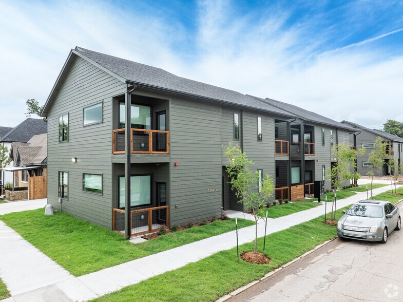 Primary Photo - Blackwelder Apartments