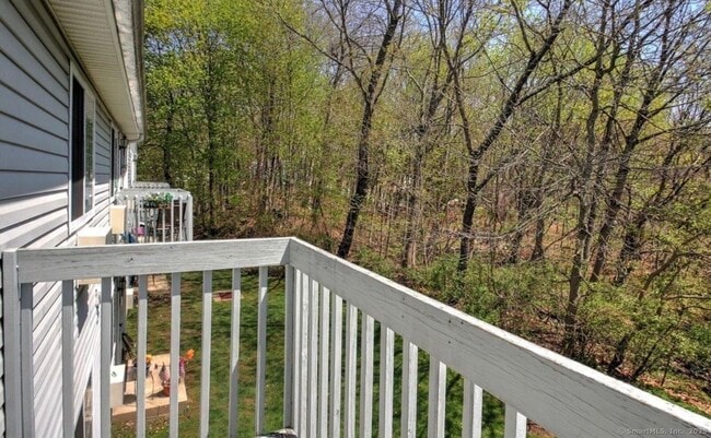 Building Photo - 256 Peck Ln