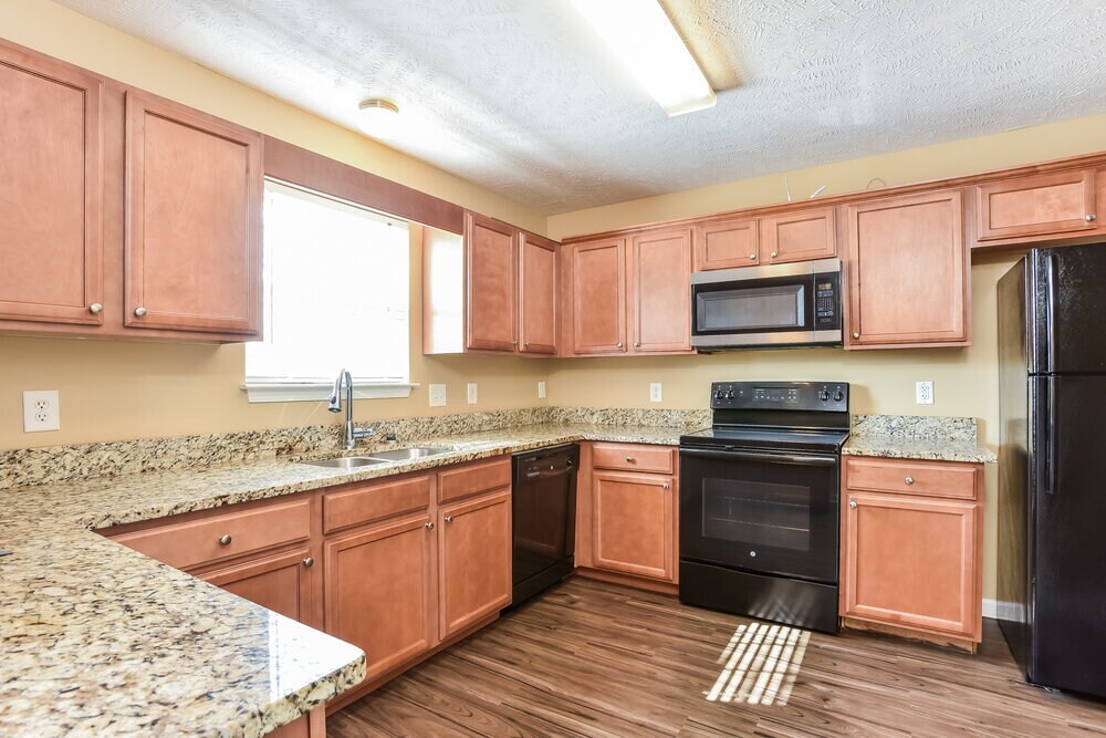 Building Photo - 1108 Harmony Ln