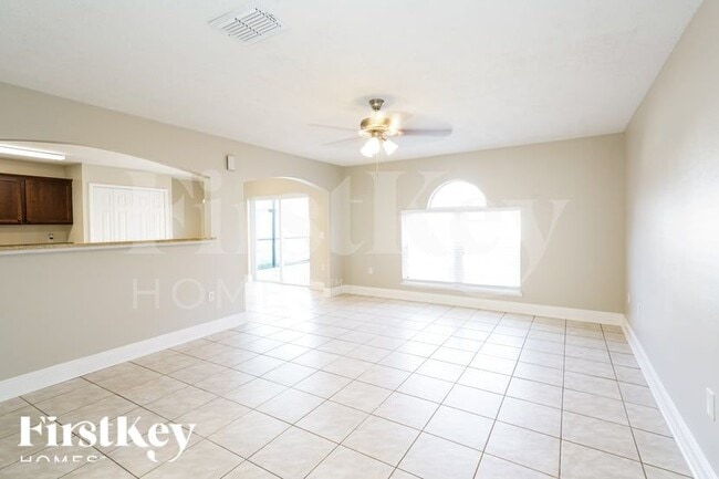 Building Photo - 10714 Opus Dr