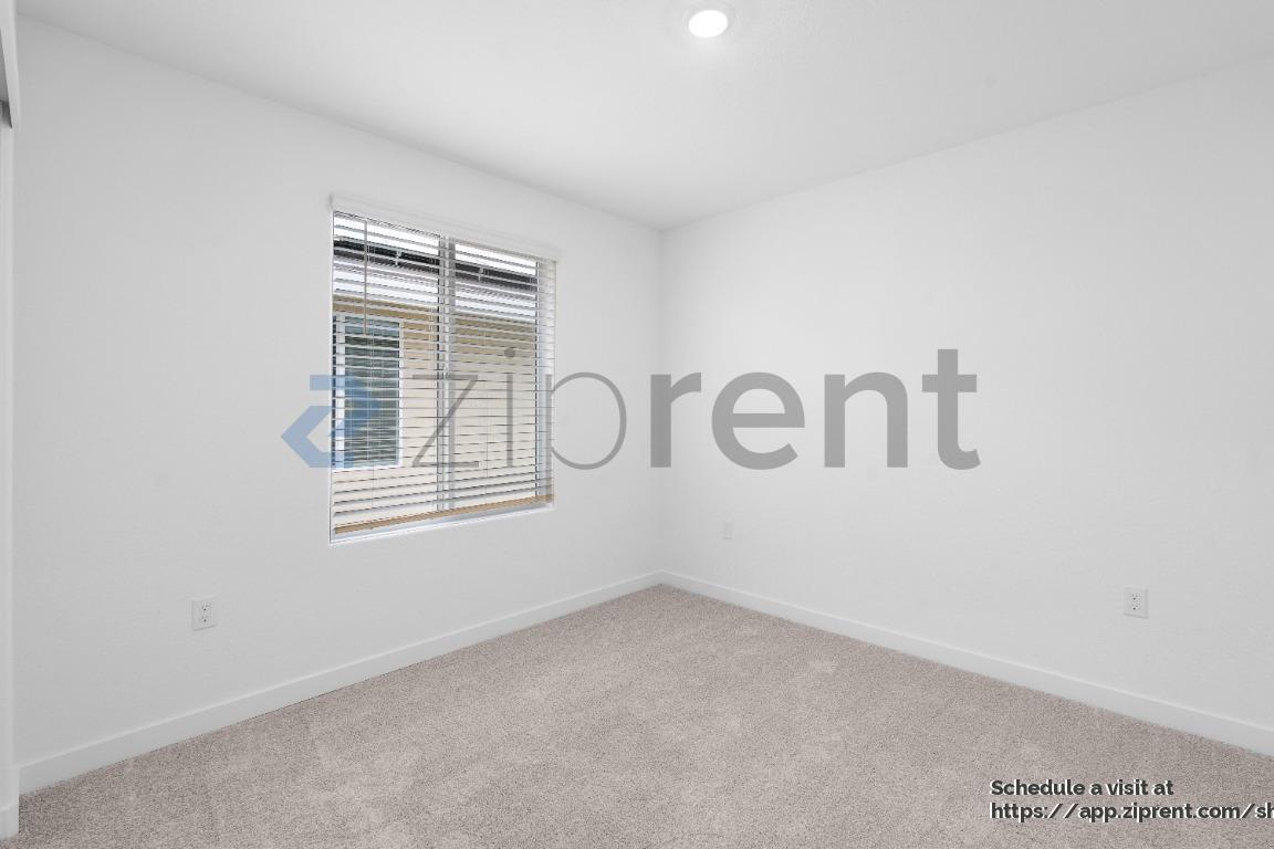 Building Photo - 8495 Anker Wy