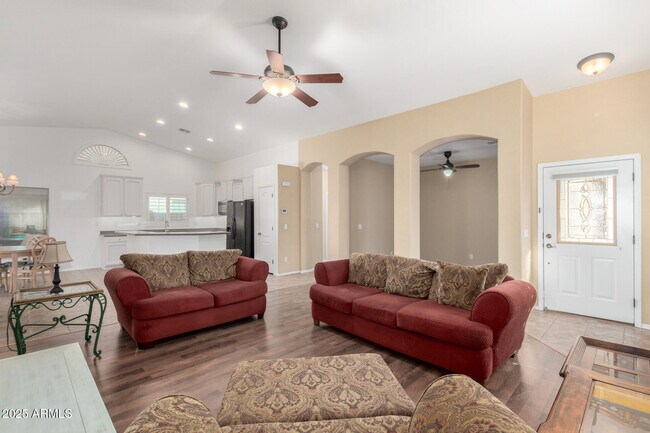 Building Photo - 44087 Granite Dr