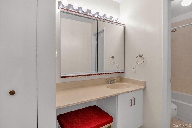 Building Photo - 55 N Broadway