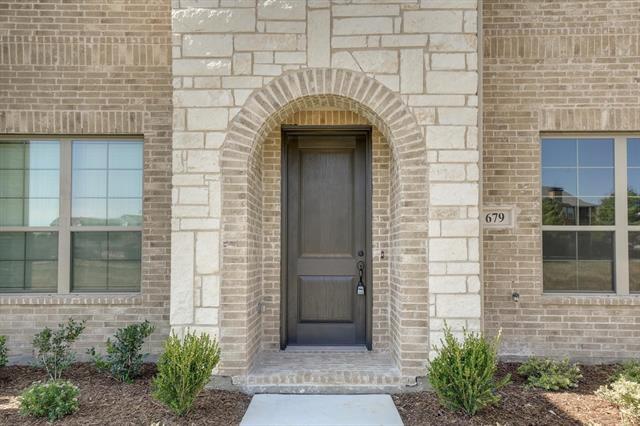 Building Photo - 679 Watersedge Ct