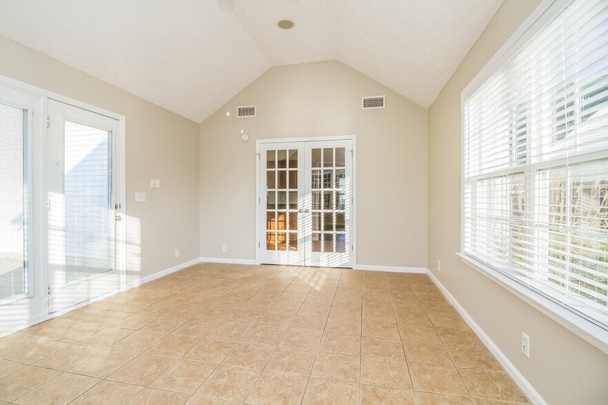 Building Photo - 2923 Bray Ct