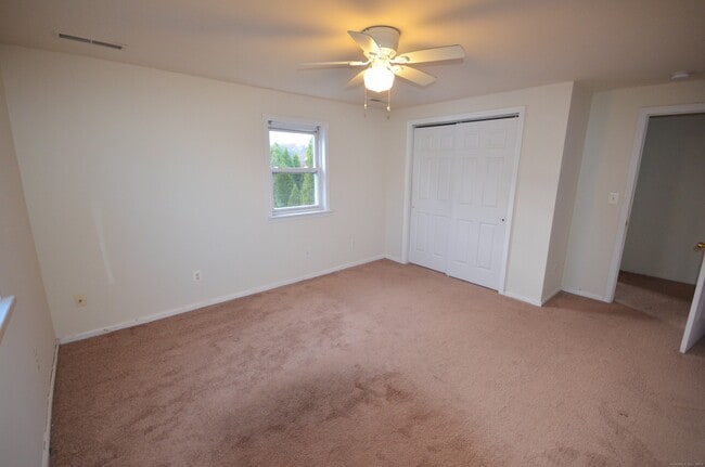 Building Photo - 258 Rakoczy Ave