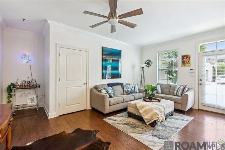Building Photo - 888 S Kenilworth Pkwy