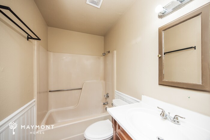 Building Photo - 4518 Jenkins St