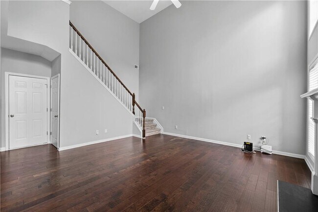 Building Photo - 4419 Silver Ridge Way SW