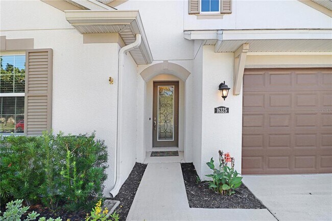 Building Photo - 16325 Hyde Manor Dr
