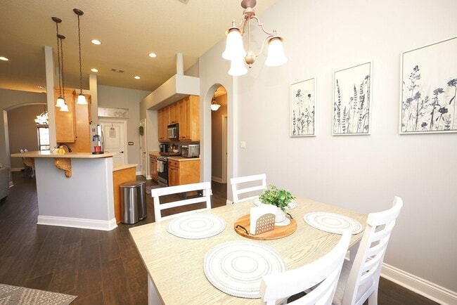 Building Photo - Charming 3-Bedroom Home in Peaceful Cul-de...