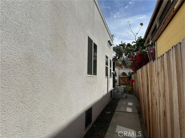Building Photo - 455 W Cowles St