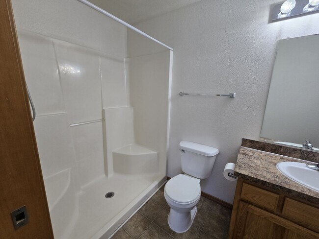 Building Photo - 514 Maylea Pl