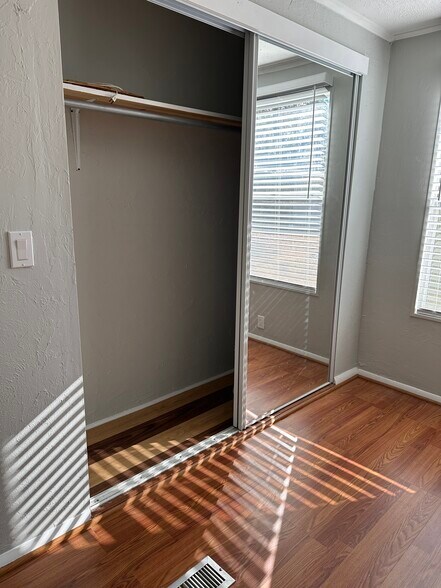 Building Photo - 8430 NW 39th Cir