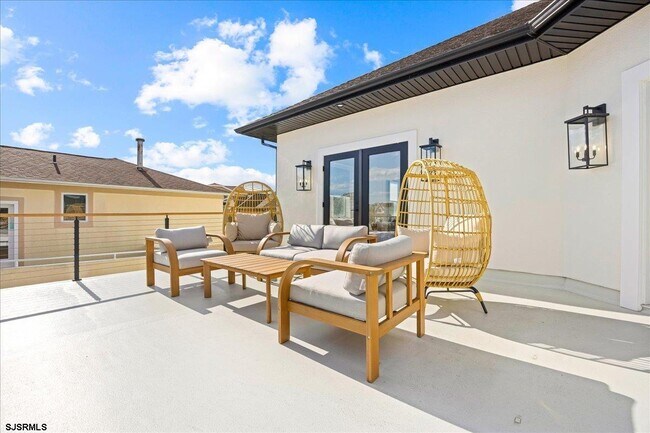 Building Photo - 31 Seaside Ct