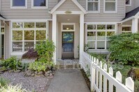 Building Photo - 3706 SW Troy St