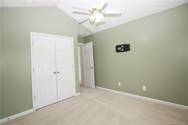 Building Photo - 106 Harvest Ln