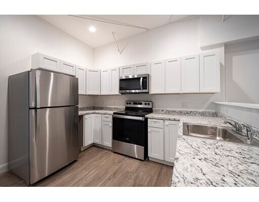 Building Photo - 2 S Grove St