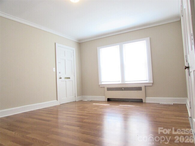 Building Photo - 216 Harrill St
