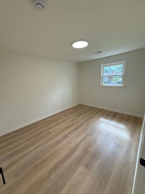 Building Photo - 9706 Glen Way