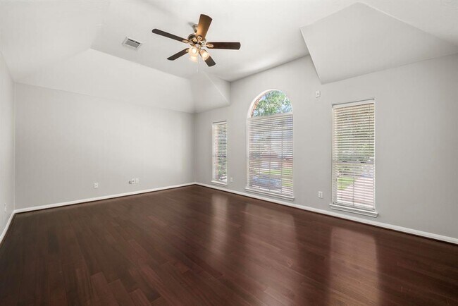 Building Photo - 538 Jay's Ln