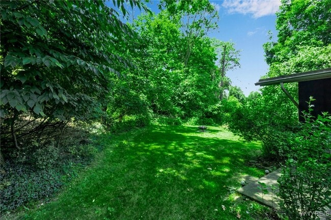 Building Photo - 4770 Boncrest Dr E