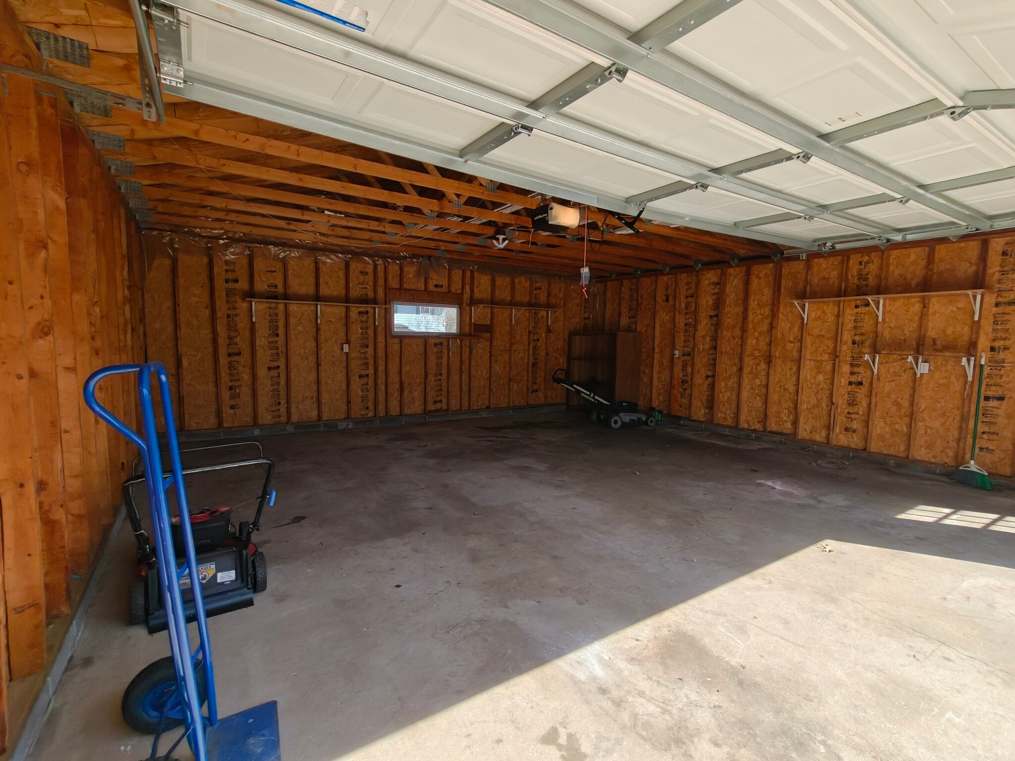 GARAGE - 2212 Bartlett Ave