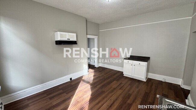 Building Photo - 1189 Tutwiler Ave