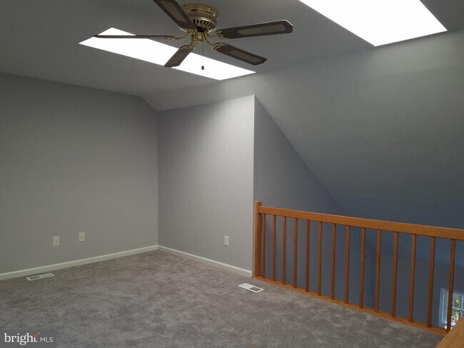 Building Photo - 9663 Horsham Dr