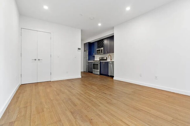 Primary Photo - 41-32 27th St