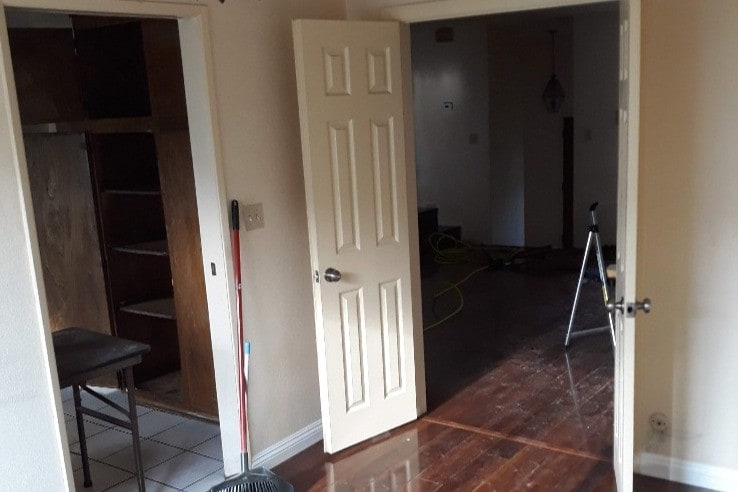 bonus room - 11052 Lower Azusa Rd