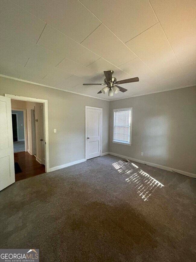 Building Photo - 214 Mimosa Dr