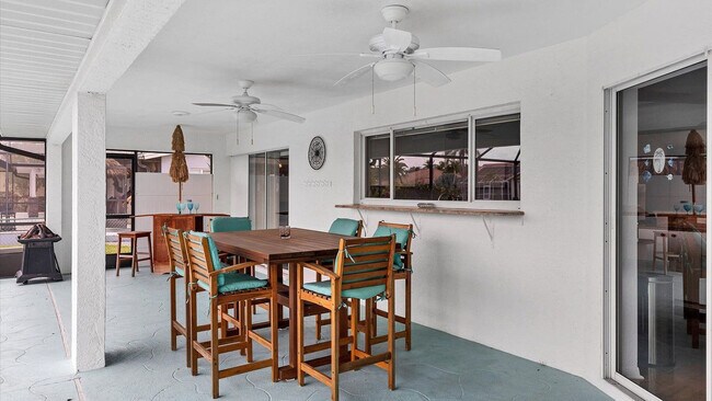 Building Photo - 260 Coronado Dr