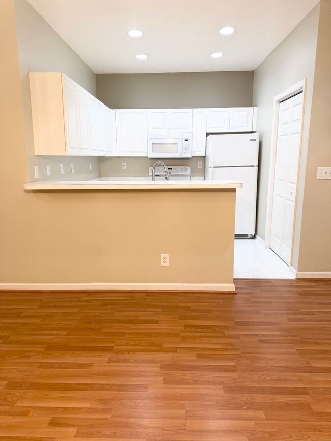 Building Photo - 4661 Lightkeepers Way
